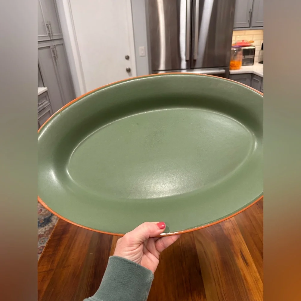 Casa Verde Terra Cotta WSP 18” Oval Serving Platter  - Green Terracotta